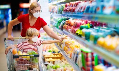 Belum Divaksin, Amankah Anak 12 Tahun ke Bawah Ikut ke Mall ?